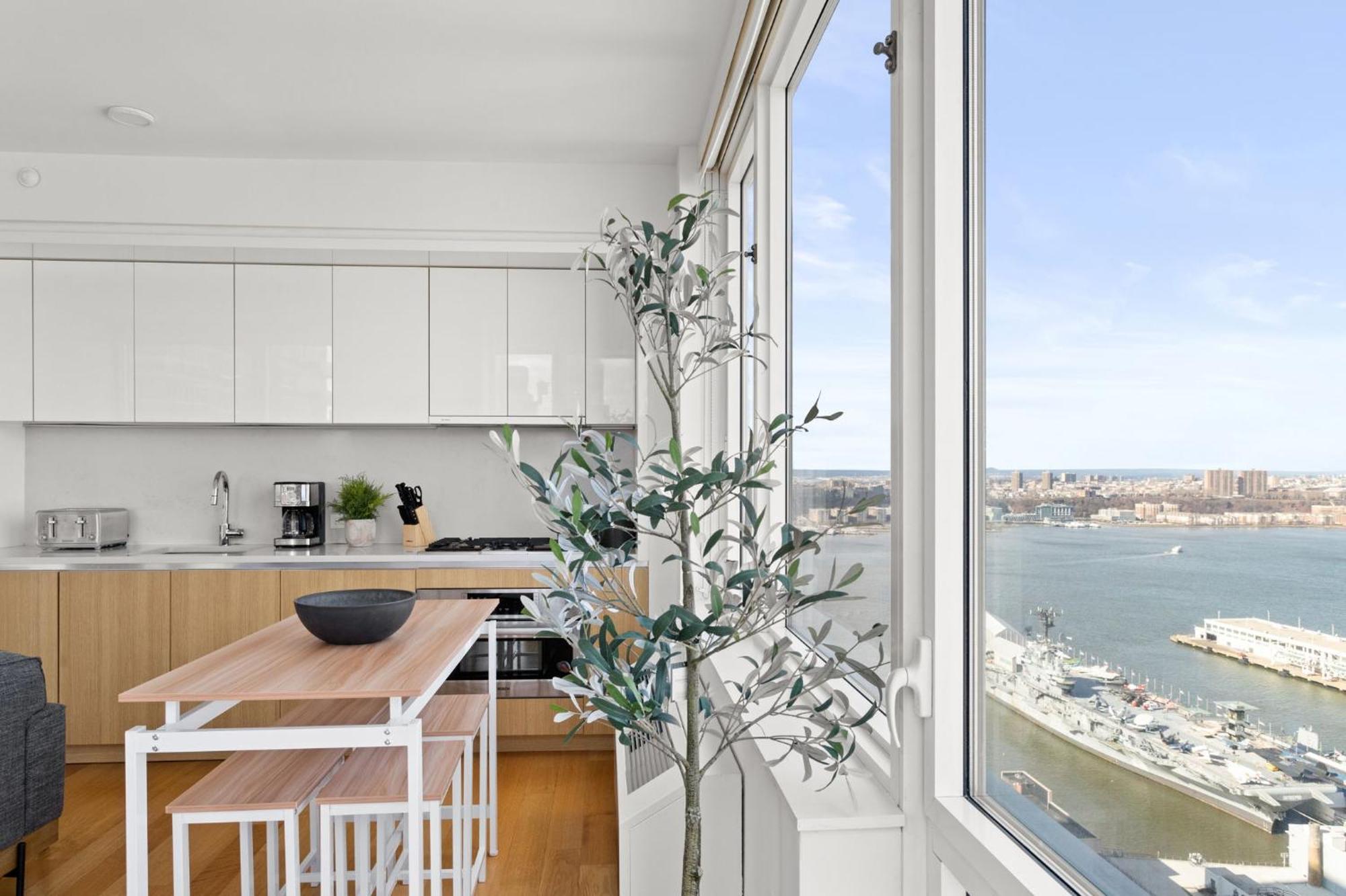 Stunning Luxe 1bd 1bath New York
