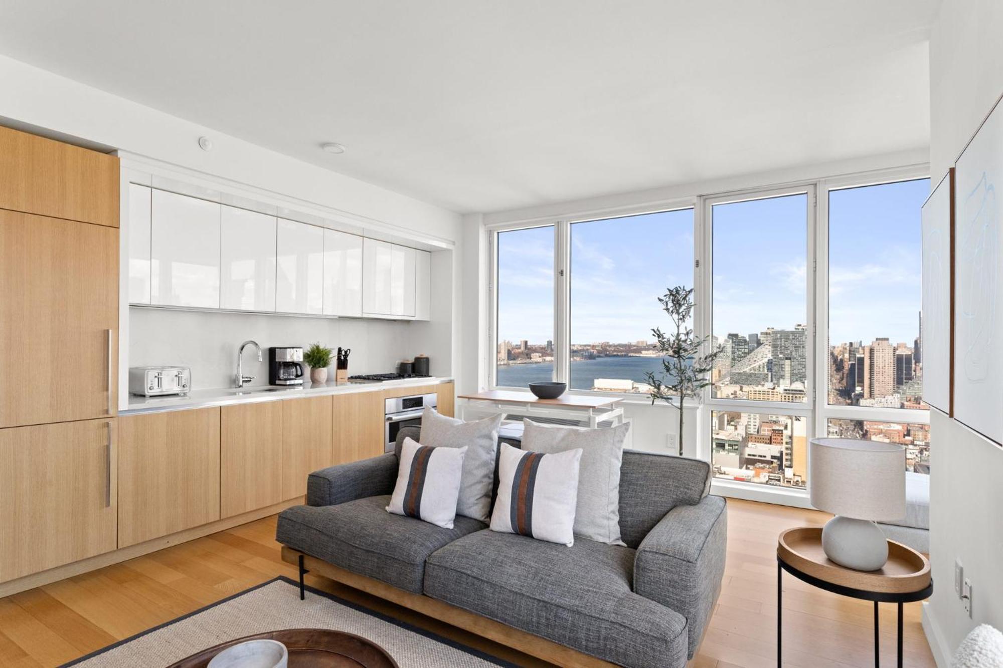 Stunning Luxe 1bd 1bath *